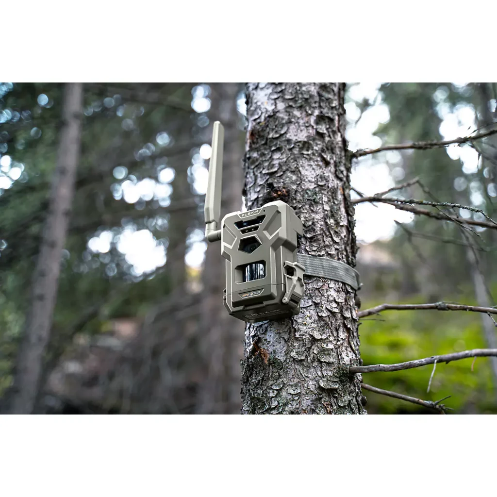 SpyPoint Flex-M 28MP Trail Camera Twin Pack with Infrared Flash & SD Cards